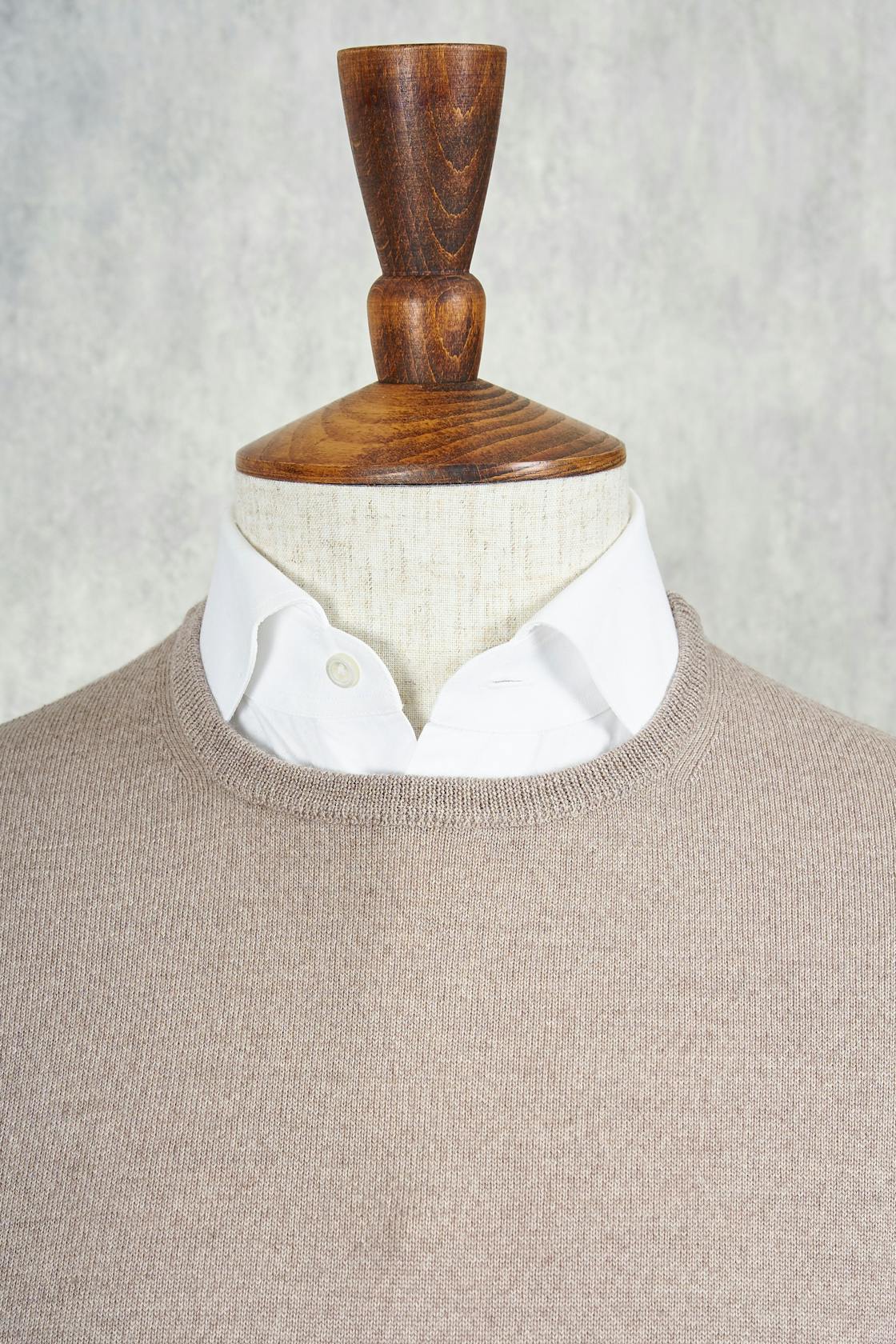Ascot Chang Beige Extra-Fine Merino Wool Round Neck Sweater