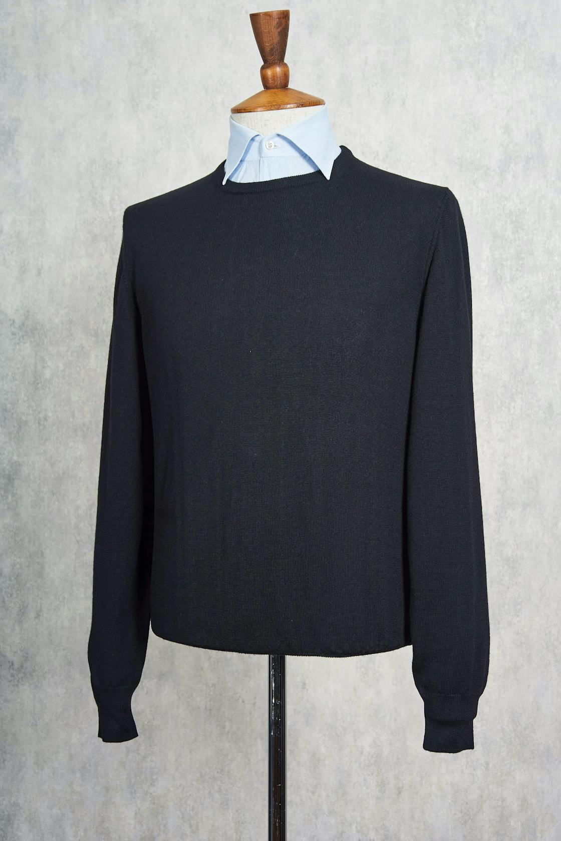 Ascot Chang Black Extra-Fine Merino Wool Round Neck Sweater